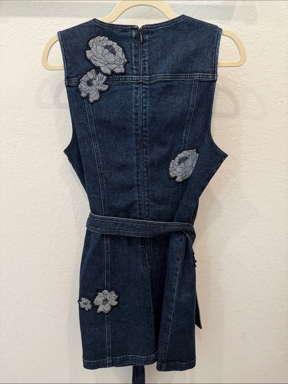 Cinq a Sept Marsha Floral Appliqué Mini Denim Dress - Picture 8 of 9